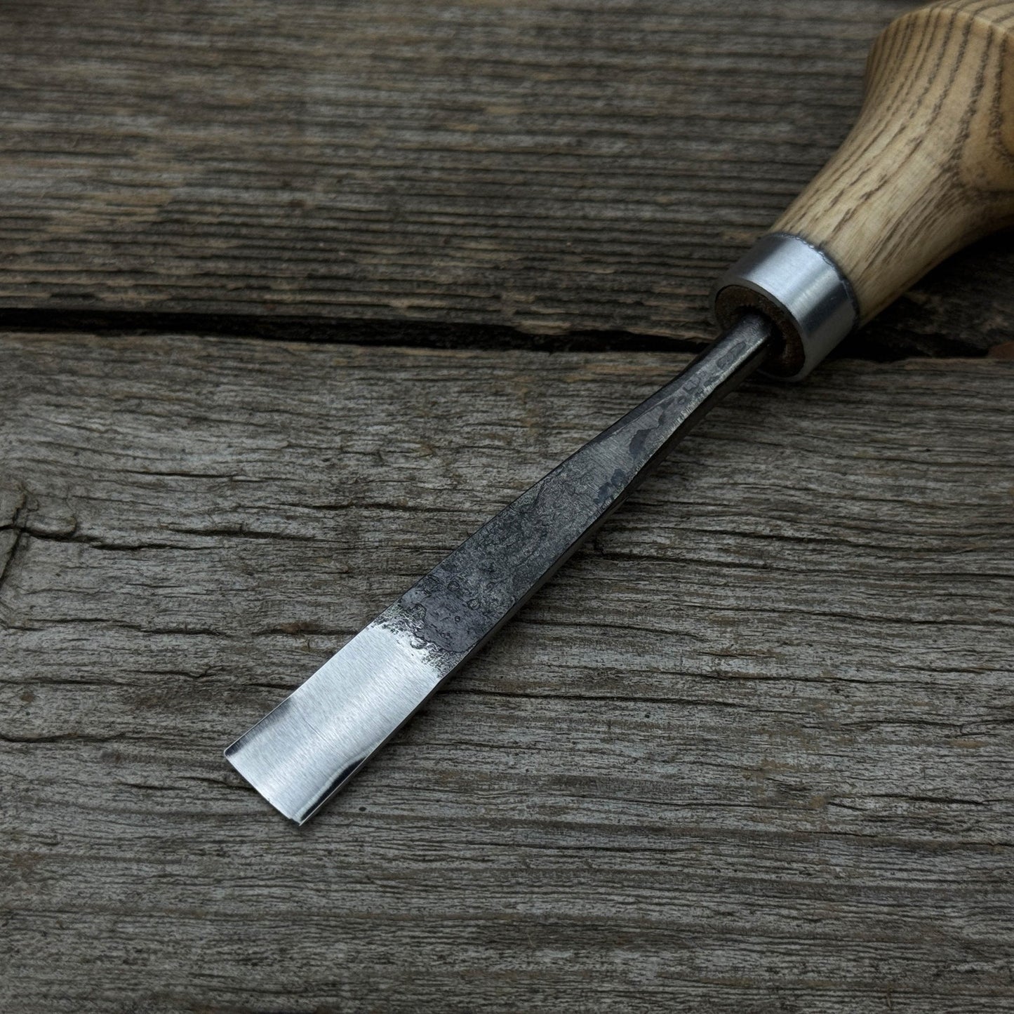 Straight Carving Gouge with Palm Handle – 12 mm (0.47 inches)
