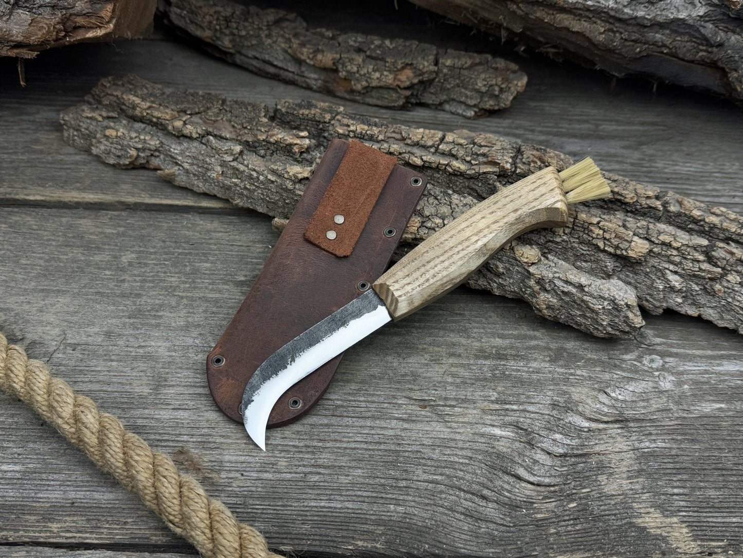 Mushroom Knife with Brush For Harvesting, 7.5 cm (2.95 inches)